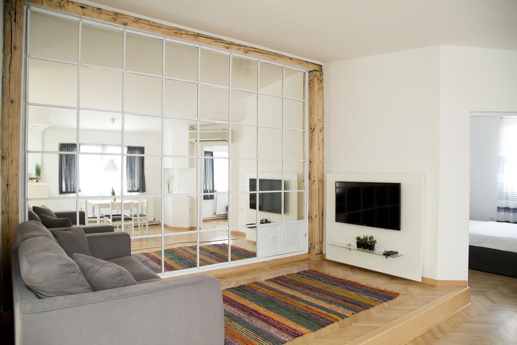 Mansarda Apartment 贝尔格莱德 外观 照片